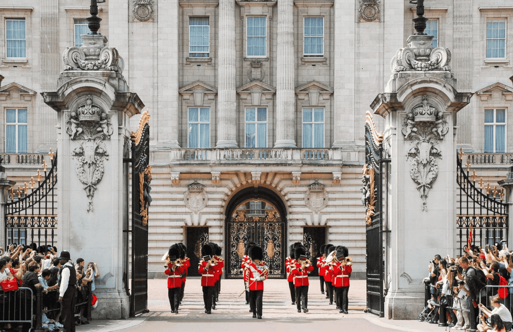 Changing of Guard at Buckingham palace